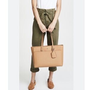 Tory Burch Robinson Tote Saffiano Leather  Camel Tan ONLY SHOULDER BAG